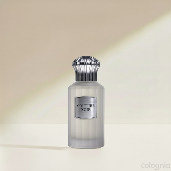 Geweldig Couture Noir parfum op met een mooie fles